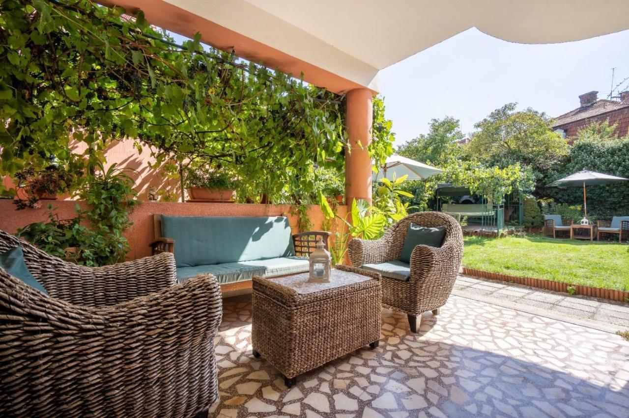 Villa-Hotel Escala Κλουζ-Ναπόκα Εξωτερικό φωτογραφία