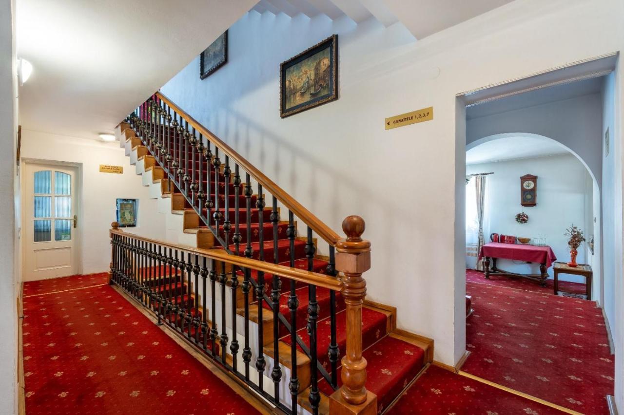 Villa-Hotel Escala Κλουζ-Ναπόκα Εξωτερικό φωτογραφία