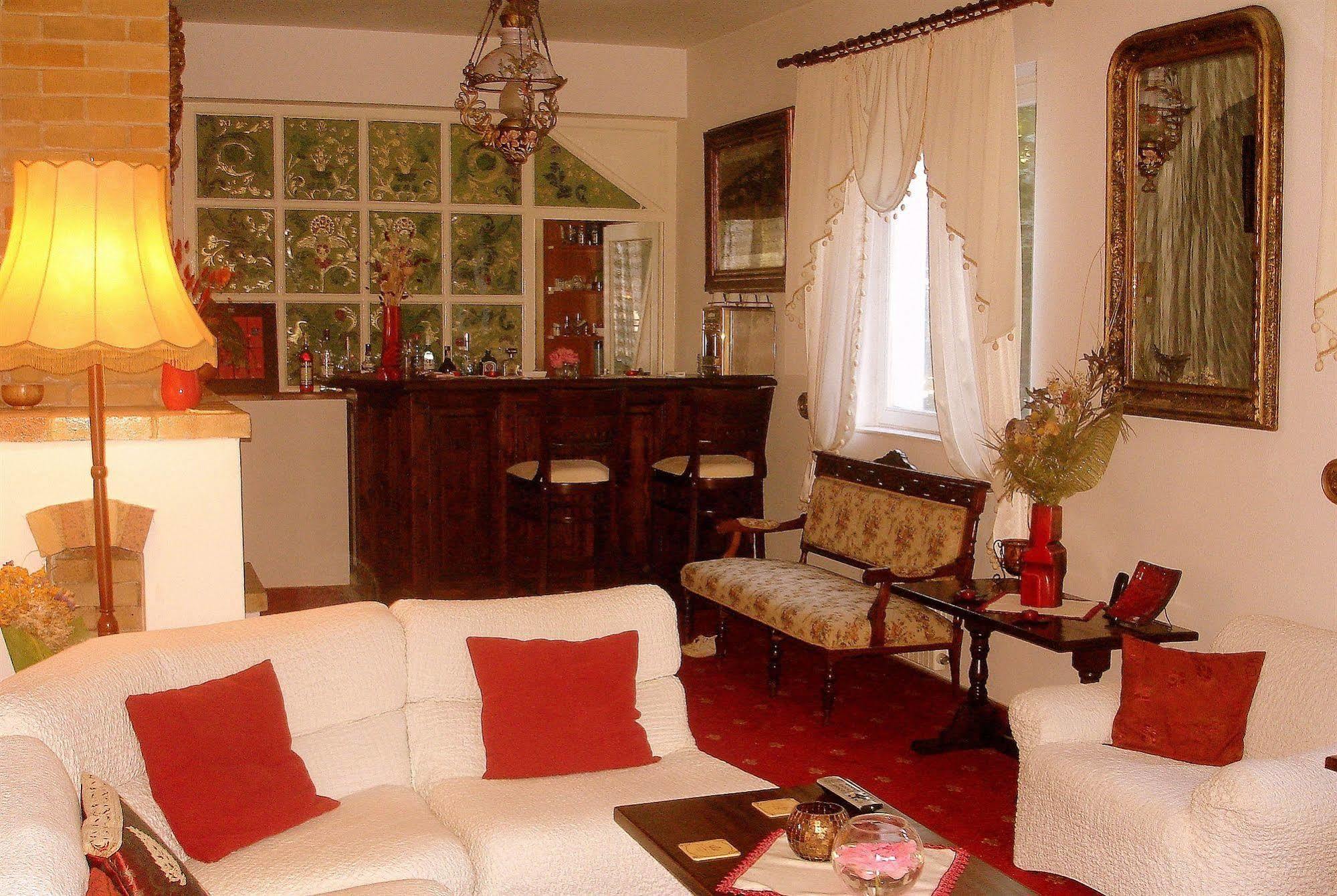 Villa-Hotel Escala Κλουζ-Ναπόκα Εξωτερικό φωτογραφία
